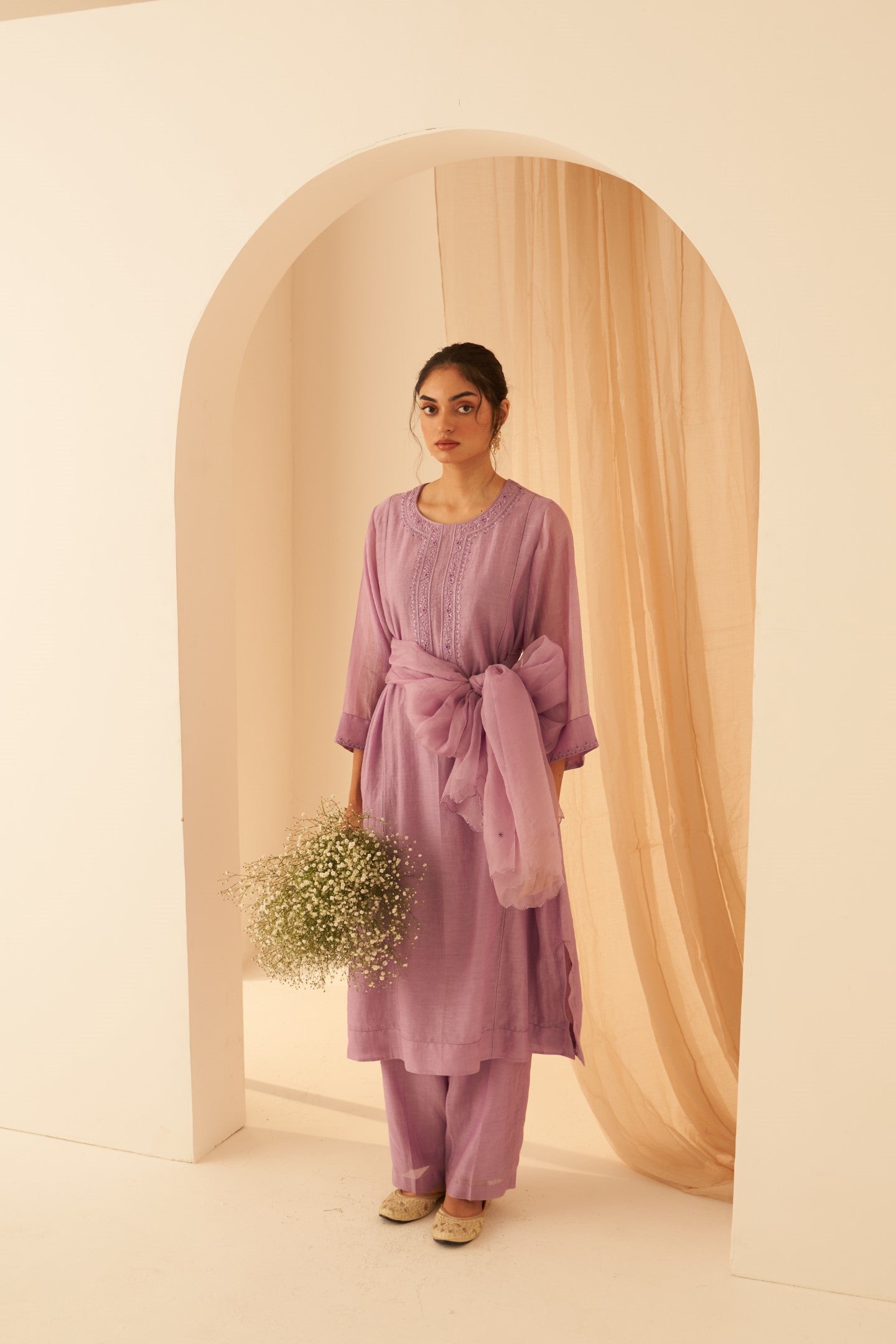 Lilac Chanderi embroidered kurta with running stitching hand zardozi thread work paired with pant & organza dupatta