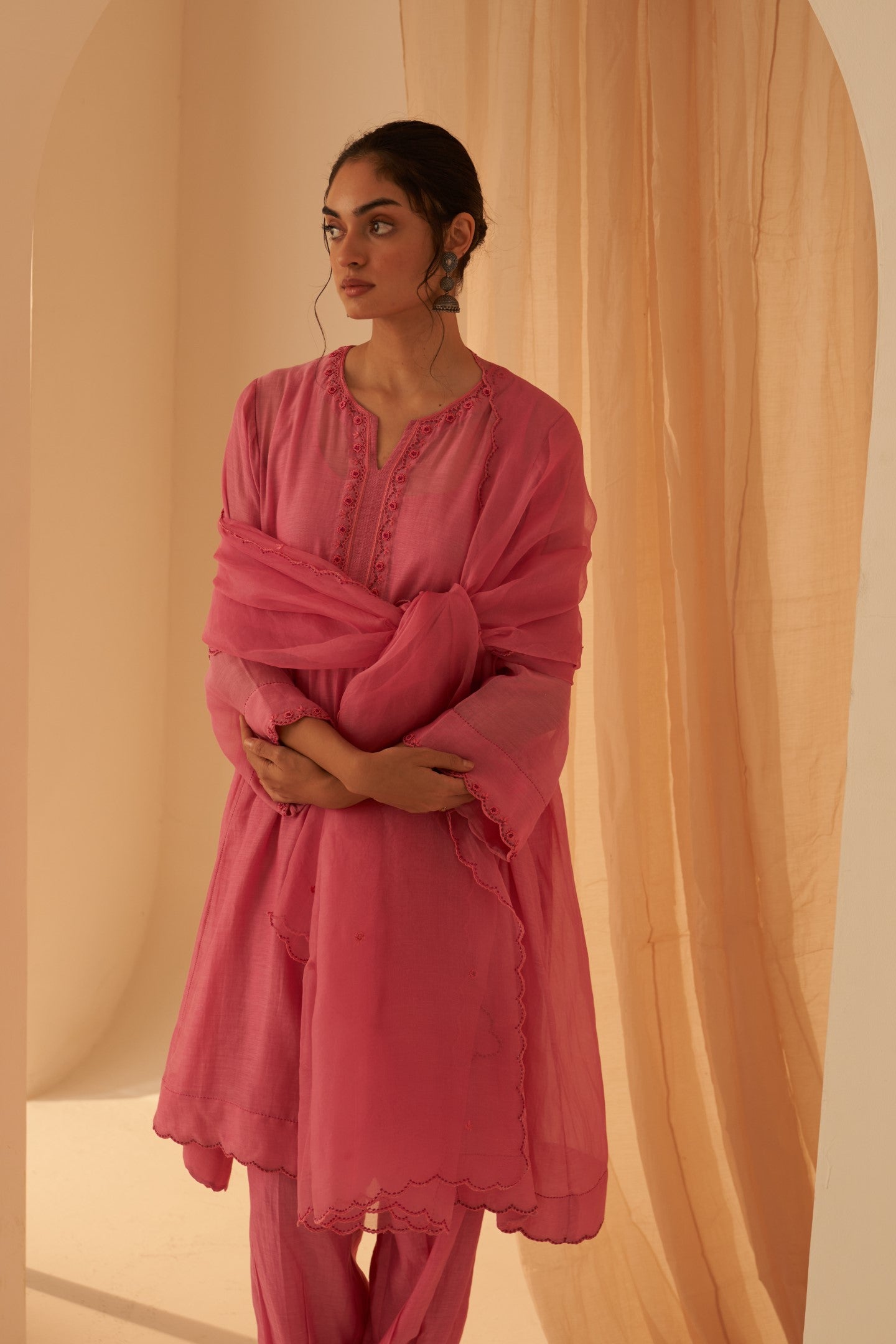 Pink Chanderi bullion work embroidered & running stitched kurta paired with pant & organza dupatta