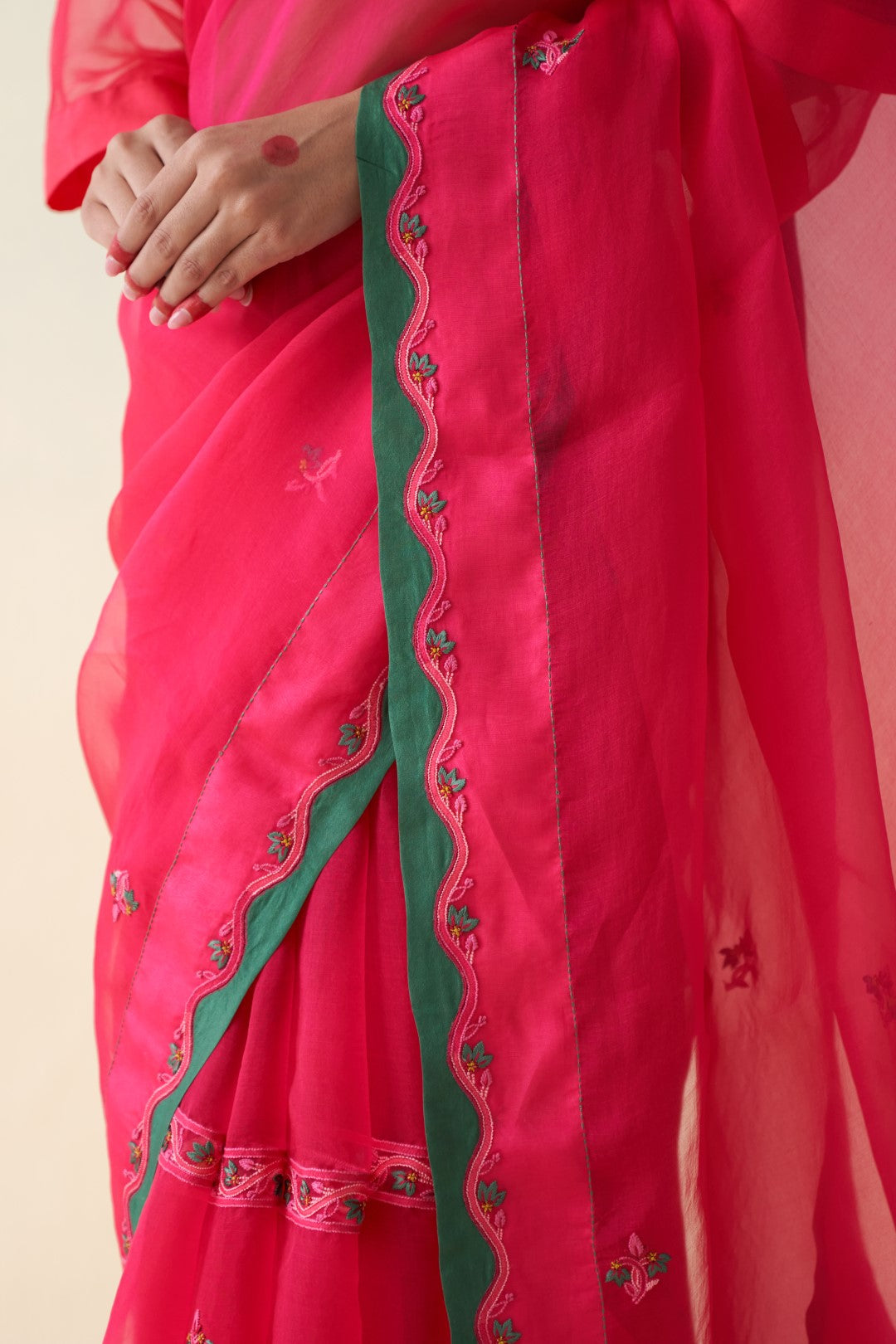 Magenta Embroidered organza saree comes with an organic cotton stitched petticoat (02 Pcs.)