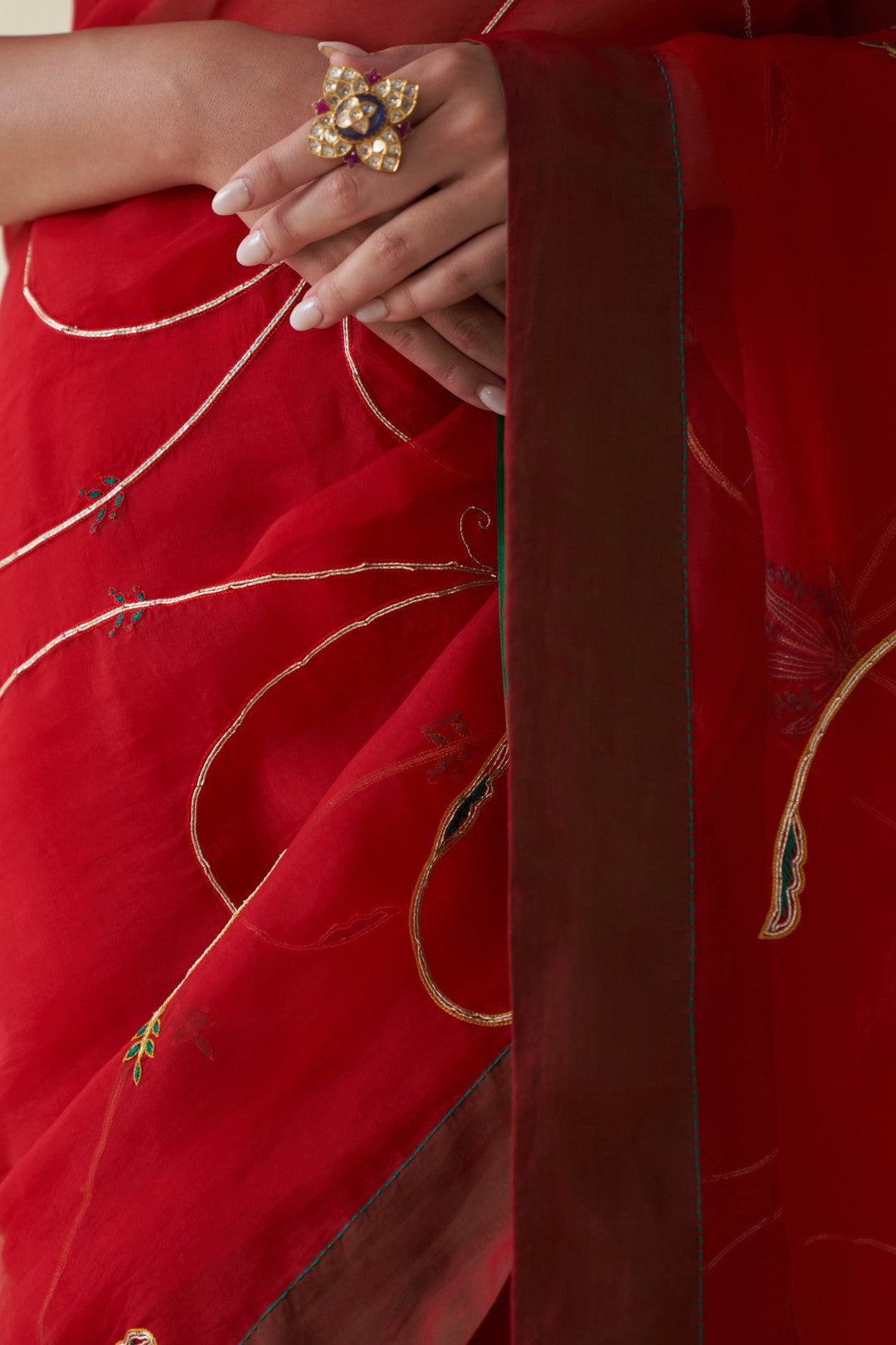 Red organza jaal embroidered saree comes with an organic cotton stitched petticoat (02 Pcs.)