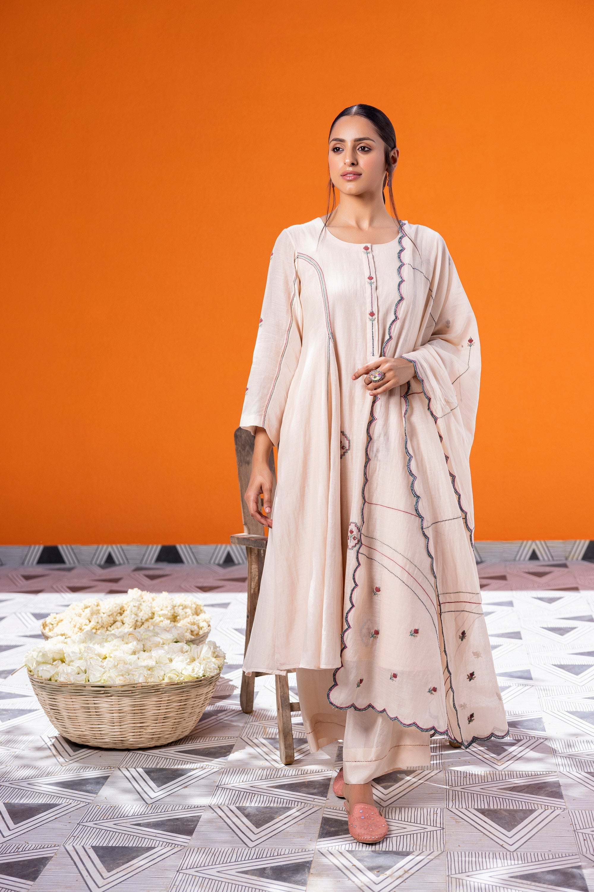 Ivory Chanderi Embroidered Kurta Set